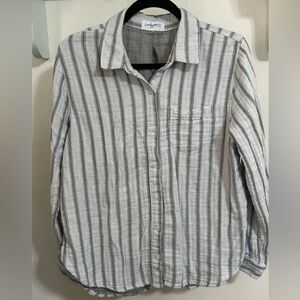 Carly Jean Los Angeles White and Gray Striped Casual Button-Down Shirt